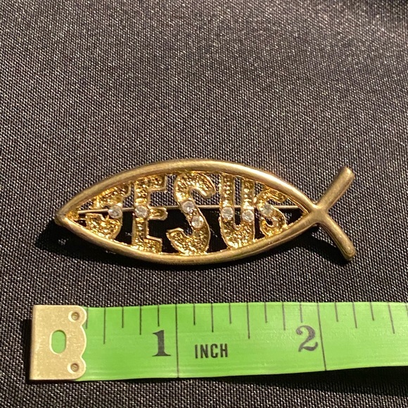 Vintage Gold tone Rhinestone Pin - Picture 6 of 6